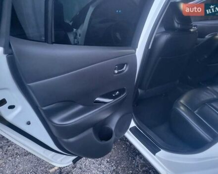 Желтый Ниссан Лиф, объемом двигателя 0 л и пробегом 135 тыс. км за 7200 $, фото 13 на Automoto.ua