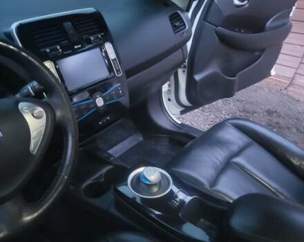 Желтый Ниссан Лиф, объемом двигателя 0 л и пробегом 135 тыс. км за 7200 $, фото 11 на Automoto.ua