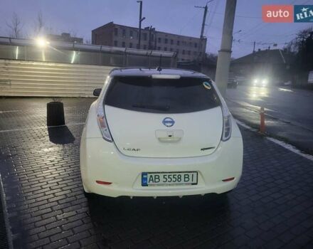 Желтый Ниссан Лиф, объемом двигателя 0 л и пробегом 135 тыс. км за 7200 $, фото 4 на Automoto.ua