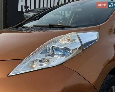 Желтый Ниссан Лиф, объемом двигателя 0 л и пробегом 182 тыс. км за 7000 $, фото 13 на Automoto.ua