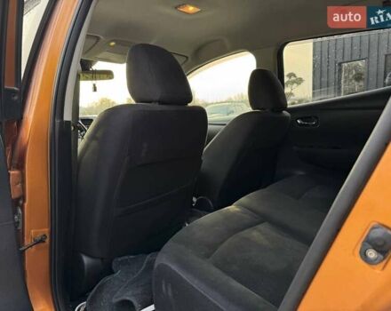 Желтый Ниссан Лиф, объемом двигателя 0 л и пробегом 182 тыс. км за 7000 $, фото 25 на Automoto.ua