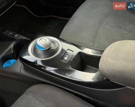 Желтый Ниссан Лиф, объемом двигателя 0 л и пробегом 182 тыс. км за 7000 $, фото 22 на Automoto.ua