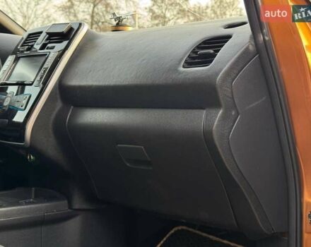 Желтый Ниссан Лиф, объемом двигателя 0 л и пробегом 182 тыс. км за 7000 $, фото 34 на Automoto.ua