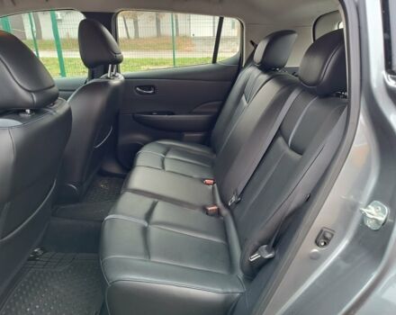 Серый Ниссан Лиф, объемом двигателя 0 л и пробегом 44 тыс. км за 16500 $, фото 2 на Automoto.ua