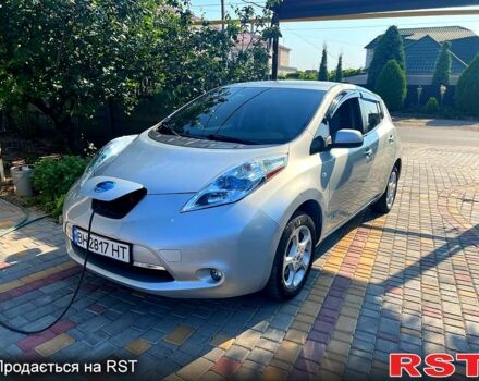 Серый Ниссан Лиф, объемом двигателя 0 л и пробегом 88 тыс. км за 5700 $, фото 2 на Automoto.ua