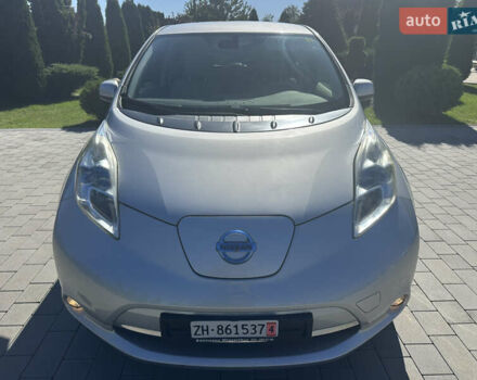 Сірий Ніссан Ліф, об'ємом двигуна 0 л та пробігом 132 тис. км за 5500 $, фото 15 на Automoto.ua