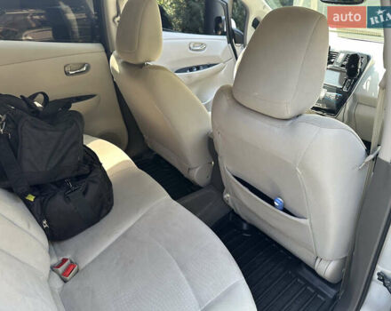 Сірий Ніссан Ліф, об'ємом двигуна 0 л та пробігом 115 тис. км за 5200 $, фото 11 на Automoto.ua