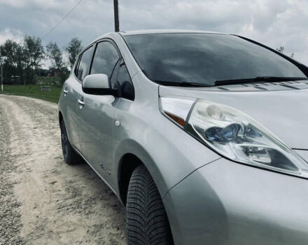 Сірий Ніссан Ліф, об'ємом двигуна 0 л та пробігом 160 тис. км за 4999 $, фото 5 на Automoto.ua