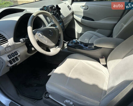 Сірий Ніссан Ліф, об'ємом двигуна 0 л та пробігом 115 тис. км за 5200 $, фото 15 на Automoto.ua