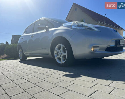 Сірий Ніссан Ліф, об'ємом двигуна 0 л та пробігом 132 тис. км за 5500 $, фото 14 на Automoto.ua