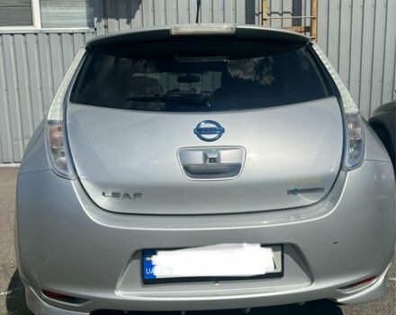 Серый Ниссан Лиф, объемом двигателя 1.6 л и пробегом 107 тыс. км за 5600 $, фото 4 на Automoto.ua