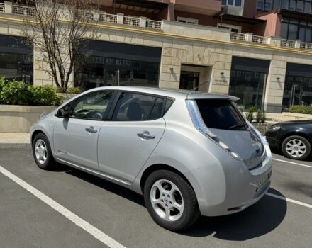 Серый Ниссан Лиф, объемом двигателя 0 л и пробегом 124 тыс. км за 5999 $, фото 3 на Automoto.ua