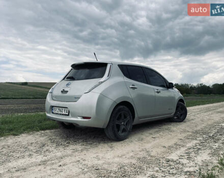 Сірий Ніссан Ліф, об'ємом двигуна 0 л та пробігом 160 тис. км за 4999 $, фото 2 на Automoto.ua