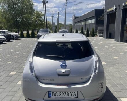 Сірий Ніссан Ліф, об'ємом двигуна 0 л та пробігом 86 тис. км за 5300 $, фото 3 на Automoto.ua