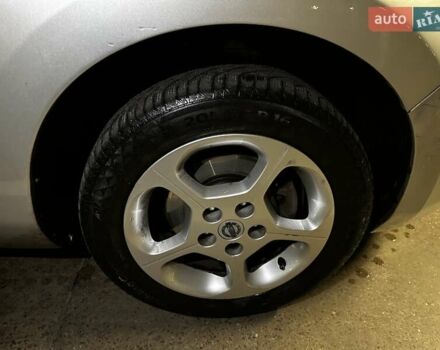 Серый Ниссан Лиф, объемом двигателя 0 л и пробегом 101 тыс. км за 4500 $, фото 12 на Automoto.ua