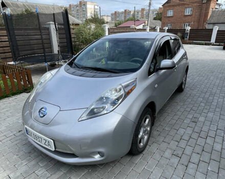 Серый Ниссан Лиф, объемом двигателя 0 л и пробегом 127 тыс. км за 5800 $, фото 2 на Automoto.ua