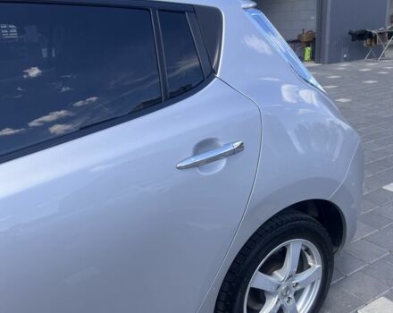 Серый Ниссан Лиф, объемом двигателя 0 л и пробегом 86 тыс. км за 5300 $, фото 10 на Automoto.ua