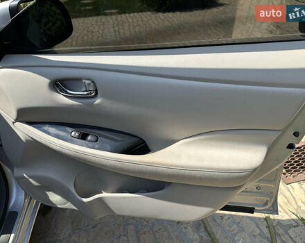 Сірий Ніссан Ліф, об'ємом двигуна 0 л та пробігом 115 тис. км за 5200 $, фото 22 на Automoto.ua