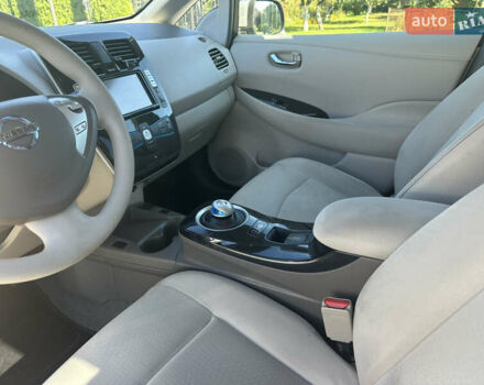 Сірий Ніссан Ліф, об'ємом двигуна 0 л та пробігом 132 тис. км за 5500 $, фото 24 на Automoto.ua