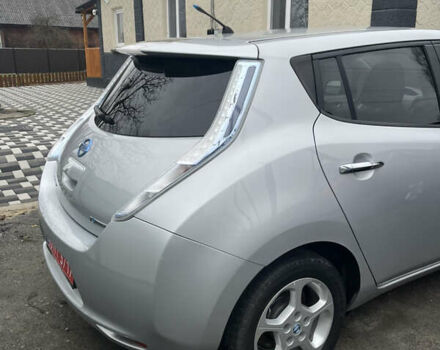 Серый Ниссан Лиф, объемом двигателя 0 л и пробегом 170 тыс. км за 5300 $, фото 5 на Automoto.ua