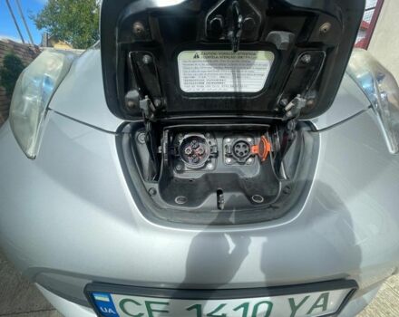 Серый Ниссан Лиф, объемом двигателя 0 л и пробегом 118 тыс. км за 3800 $, фото 8 на Automoto.ua