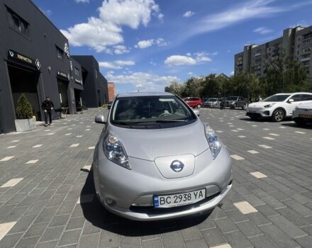 Серый Ниссан Лиф, объемом двигателя 0 л и пробегом 86 тыс. км за 5300 $, фото 2 на Automoto.ua