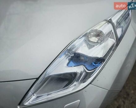 Серый Ниссан Лиф, объемом двигателя 0 л и пробегом 140 тыс. км за 4500 $, фото 14 на Automoto.ua