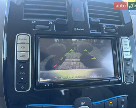 Сірий Ніссан Ліф, об'ємом двигуна 0 л та пробігом 132 тис. км за 5500 $, фото 27 на Automoto.ua