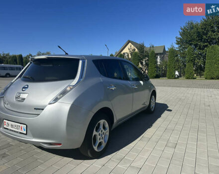Сірий Ніссан Ліф, об'ємом двигуна 0 л та пробігом 132 тис. км за 5500 $, фото 11 на Automoto.ua
