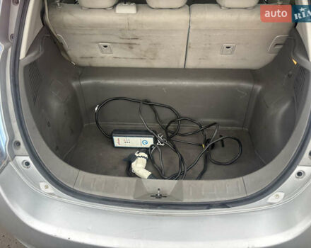 Сірий Ніссан Ліф, об'ємом двигуна 0 л та пробігом 99 тис. км за 3950 $, фото 22 на Automoto.ua