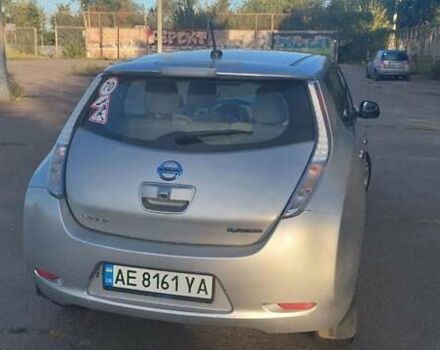Серый Ниссан Лиф, объемом двигателя 0 л и пробегом 105 тыс. км за 5000 $, фото 1 на Automoto.ua