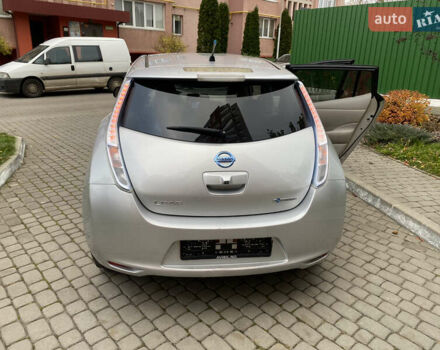 Сірий Ніссан Ліф, об'ємом двигуна 0 л та пробігом 118 тис. км за 5500 $, фото 18 на Automoto.ua