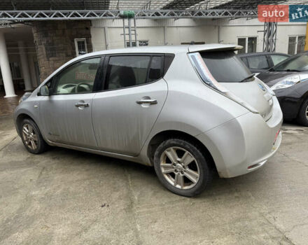 Сірий Ніссан Ліф, об'ємом двигуна 0 л та пробігом 135 тис. км за 4990 $, фото 12 на Automoto.ua