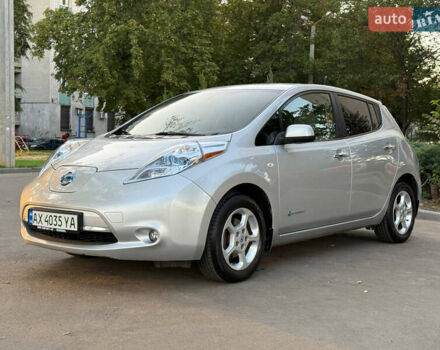 Серый Ниссан Лиф, объемом двигателя 0 л и пробегом 136 тыс. км за 5000 $, фото 3 на Automoto.ua