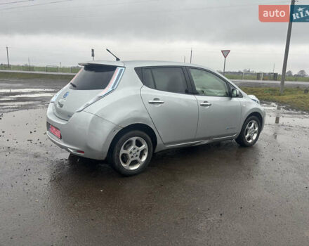 Сірий Ніссан Ліф, об'ємом двигуна 0 л та пробігом 99 тис. км за 3950 $, фото 4 на Automoto.ua