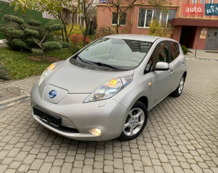 Сірий Ніссан Ліф, об'ємом двигуна 0 л та пробігом 118 тис. км за 5500 $, фото 19 на Automoto.ua