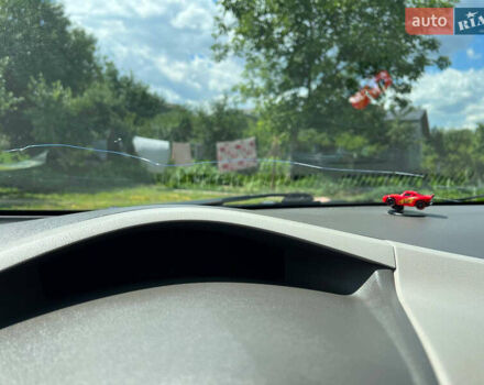 Серый Ниссан Лиф, объемом двигателя 0 л и пробегом 164 тыс. км за 3950 $, фото 26 на Automoto.ua