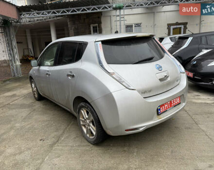 Сірий Ніссан Ліф, об'ємом двигуна 0 л та пробігом 135 тис. км за 4990 $, фото 11 на Automoto.ua