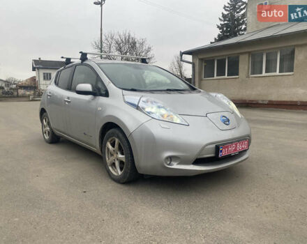 Сірий Ніссан Ліф, об'ємом двигуна 0 л та пробігом 151 тис. км за 3799 $, фото 4 на Automoto.ua