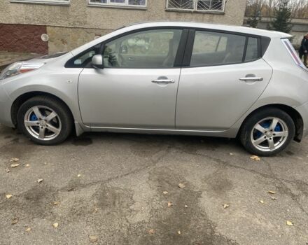 Серый Ниссан Лиф, объемом двигателя 0 л и пробегом 156 тыс. км за 3300 $, фото 5 на Automoto.ua