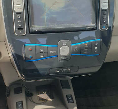 Сірий Ніссан Ліф, об'ємом двигуна 0 л та пробігом 160 тис. км за 8700 $, фото 18 на Automoto.ua