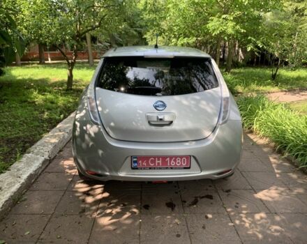 Сірий Ніссан Ліф, об'ємом двигуна 0 л та пробігом 130 тис. км за 3850 $, фото 4 на Automoto.ua