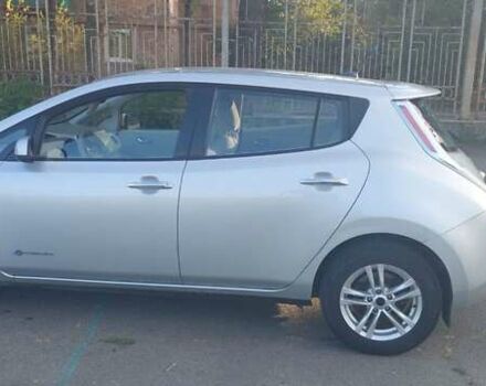 Серый Ниссан Лиф, объемом двигателя 0 л и пробегом 105 тыс. км за 5000 $, фото 11 на Automoto.ua