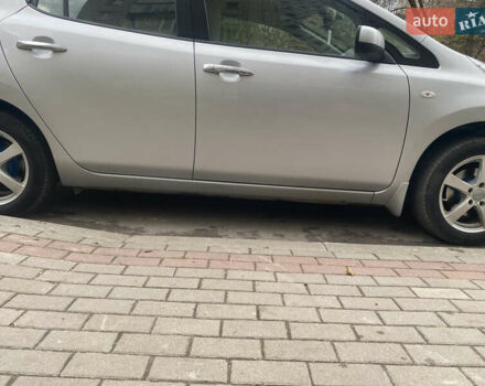 Серый Ниссан Лиф, объемом двигателя 0 л и пробегом 158 тыс. км за 4500 $, фото 3 на Automoto.ua
