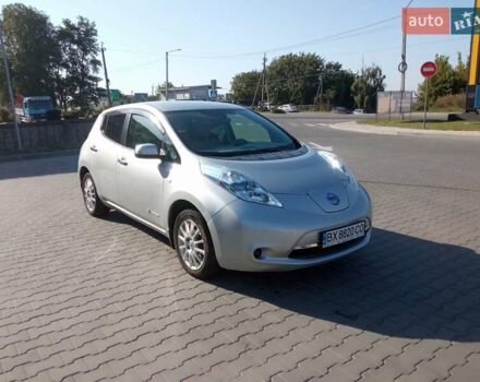 Сірий Ніссан Ліф, об'ємом двигуна 0 л та пробігом 125 тис. км за 4700 $, фото 3 на Automoto.ua
