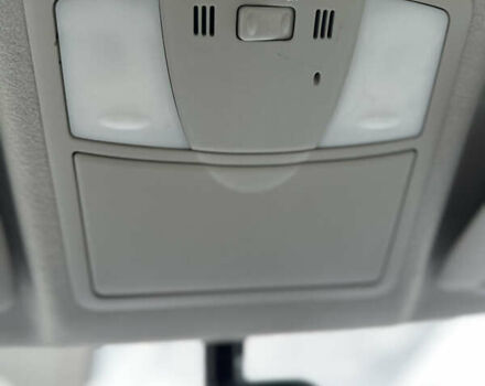 Серый Ниссан Лиф, объемом двигателя 0 л и пробегом 69 тыс. км за 5650 $, фото 10 на Automoto.ua