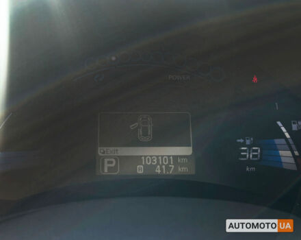 Ниссан Лиф 2012 в Мукачеве на Automoto.ua Серый Ниссан Лиф, объемом двигателя 24 л и пробегом 103 тыс. км за 6200 $, фото 14 на Automoto.ua