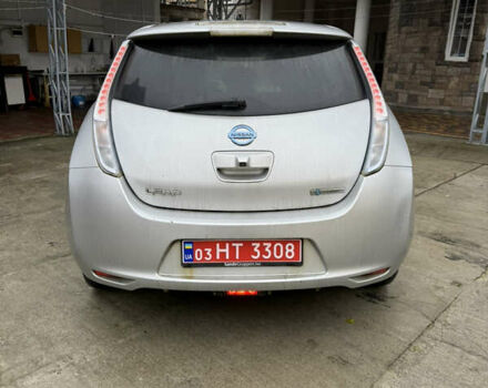 Сірий Ніссан Ліф, об'ємом двигуна 0 л та пробігом 135 тис. км за 4990 $, фото 10 на Automoto.ua