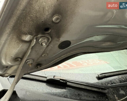 Сірий Ніссан Ліф, об'ємом двигуна 0 л та пробігом 135 тис. км за 4990 $, фото 32 на Automoto.ua