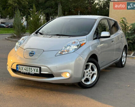 Серый Ниссан Лиф, объемом двигателя 0 л и пробегом 136 тыс. км за 5000 $, фото 1 на Automoto.ua